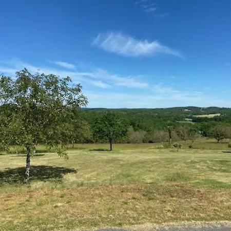 Maison De בית נופש Nadaillac